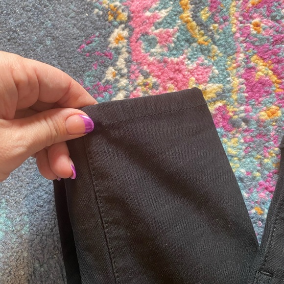 Kut from the Kloth black denim jeans. Size 6 - Picture 3 of 9